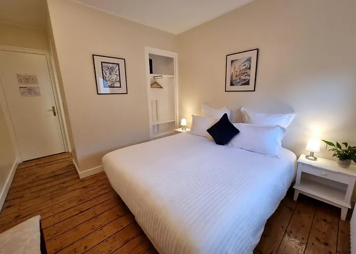 Le Rodin 3* بازاس